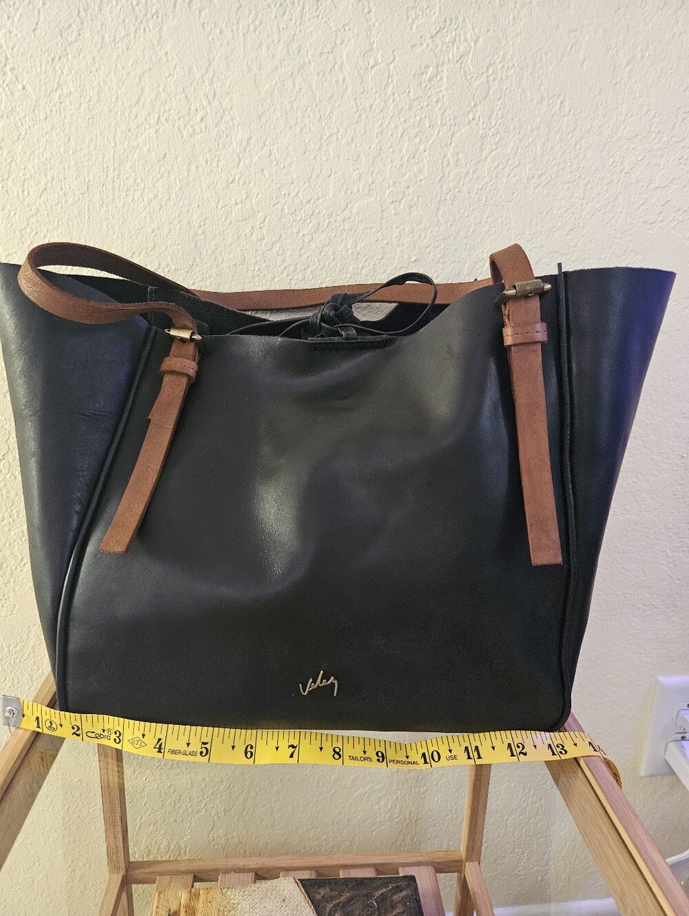 Velez Black Leather Tote Bag with Brown Straps. - Picture 2 of 16